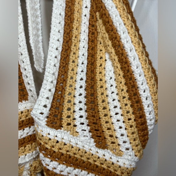 Crochet tie up crop top size small/medium - Picture 3 of 3